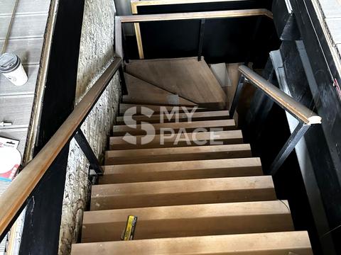 комерційна за адресою Богдана Хмельницького вул., 32