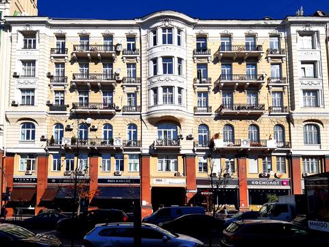 коммерческая по адресу Богдана Хмельницкого ул., 32