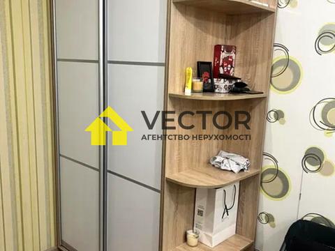 квартира за адресою Соборності вул. (Жовтнева), 77