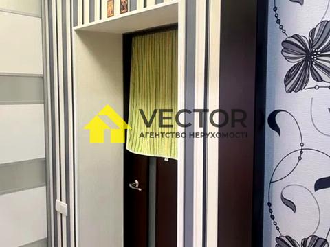 квартира за адресою Соборності вул. (Жовтнева), 77