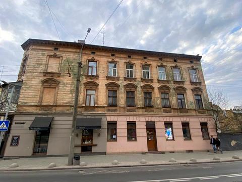 коммерческая по адресу Черновола просп. (700-летия Львова), 23