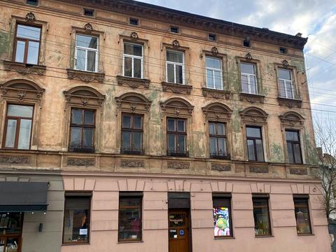 комерційна за адресою Вʼячеслава Чорновола просп. (), 23