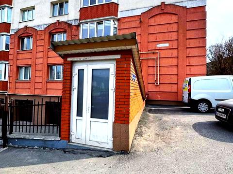 комерційна за адресою Молодіжна вул., 2/1Д