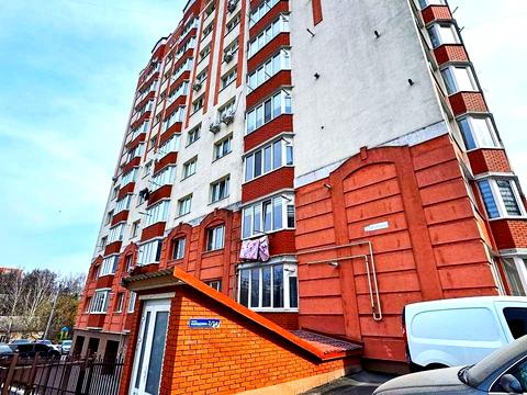 комерційна за адресою Молодіжна вул., 2/1Д