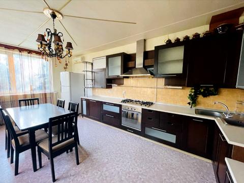 дом по адресу Драгоманова ул., 17а