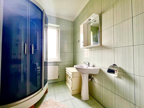 будинок за адресою Ватутіна, 27