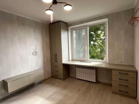 квартира за адресою Валентинівська вул. (Блюхера), 35/81