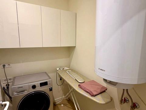 квартира за адресою Дмитра Яворницького просп. (Карла Маркса), 72-Б