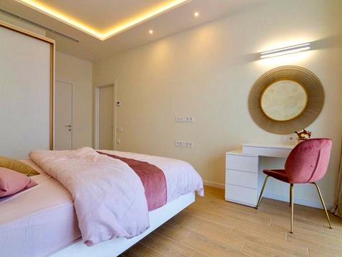 квартира за адресою Дмитра Яворницького просп. (Карла Маркса), 72-Б