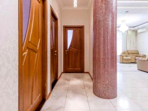 квартира по адресу Гвардейцев-Широнинцев ул., 33