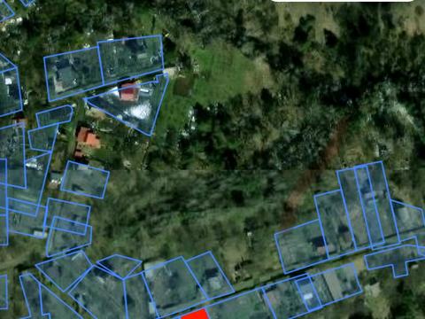 участок по адресу 