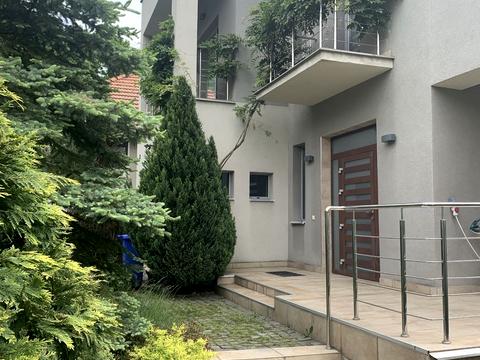 будинок за адресою Далека вул.