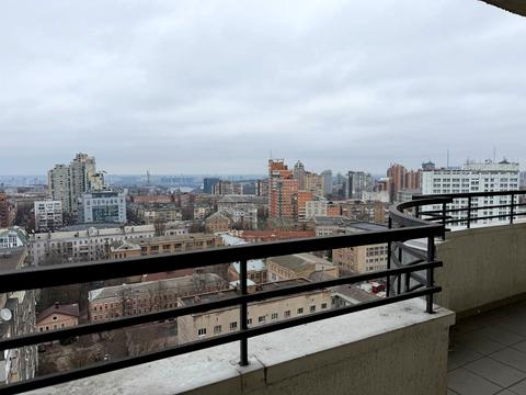 квартира за адресою Панаса Мирного вул., 17