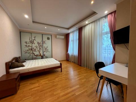 квартира за адресою Панаса Мирного вул., 17