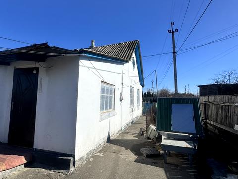 будинок за адресою Вишнева вул.