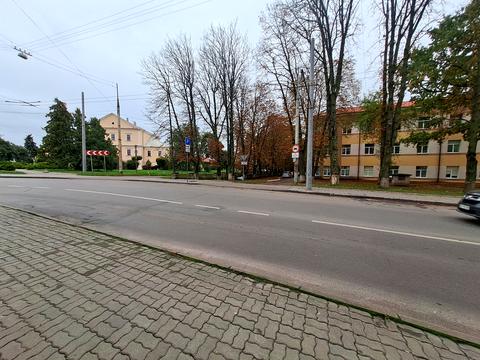 комерційна за адресою Замкова вул., 5