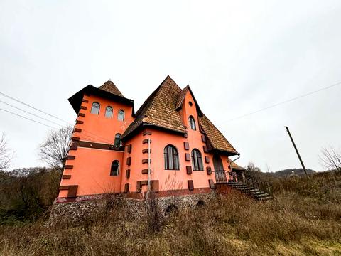 будинок за адресою Вишнева