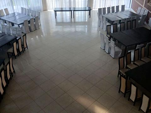 комерційна за адресою центральна, 76а