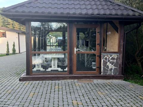 комерційна за адресою центральна, 76а