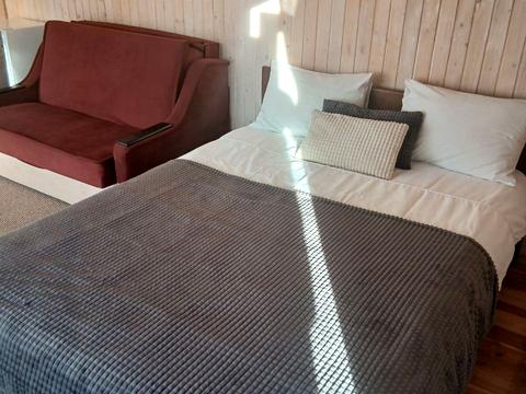 комерційна за адресою центральна, 76а