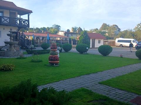 комерційна за адресою центральна, 76а