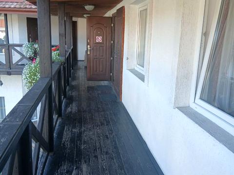 комерційна за адресою центральна, 76а