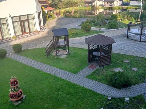 комерційна за адресою центральна, 76а