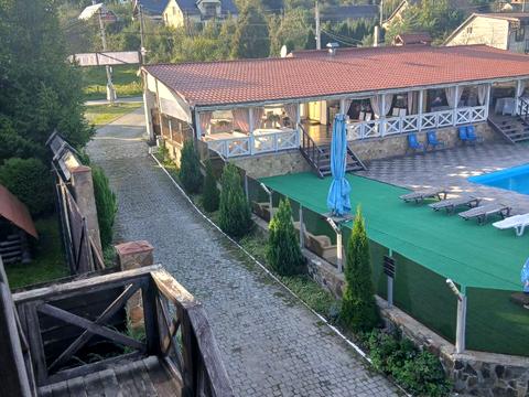 комерційна за адресою центральна, 76а