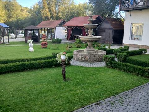 комерційна за адресою центральна, 76а