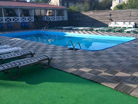 комерційна за адресою центральна, 76а