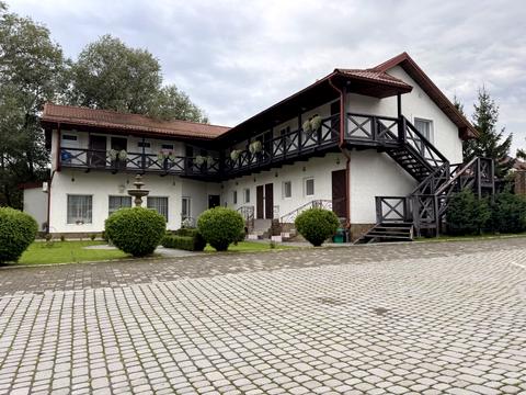 комерційна за адресою центральна, 76а