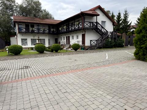 комерційна за адресою центральна, 76а