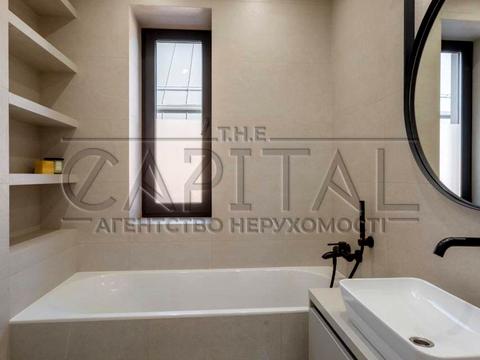 дом по адресу Центральна