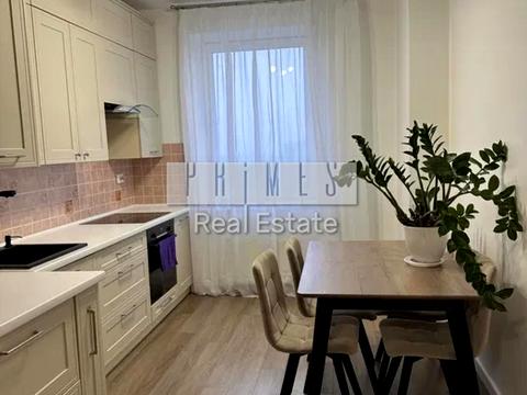 квартира за адресою Дніпровська набережна вул., 26-Б