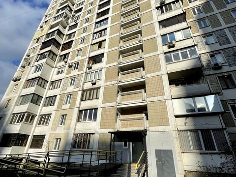 квартира за адресою Срібнокільська вул., 8