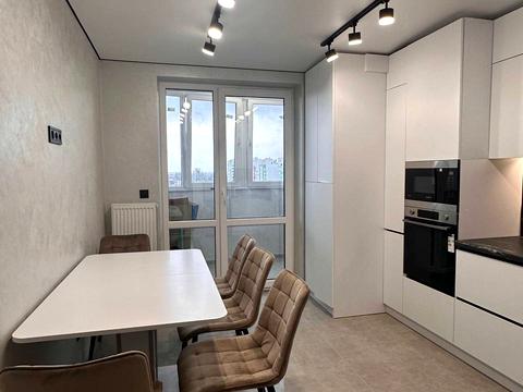 квартира за адресою Романа Шухевича вул., 5