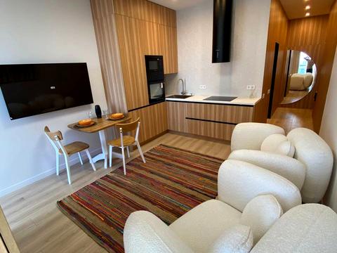 квартира за адресою Андрія Верхогляда вул. (Михайла Драгомирова), 14-А