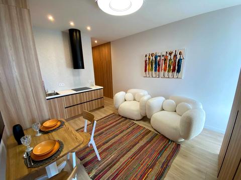 квартира за адресою Андрія Верхогляда вул. (Михайла Драгомирова), 14-А