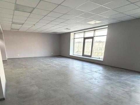 комерційна за адресою Новокостянтинівська вул., 1в