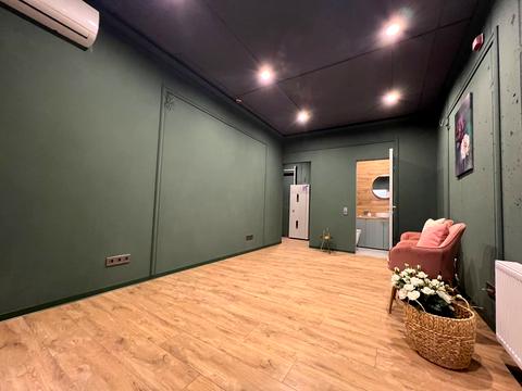 комерційна за адресою Михайла Максимовича вул. (Онуфрія Трутенка), 24-В