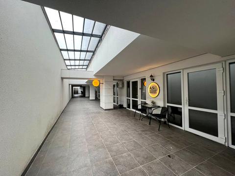 комерційна за адресою Михайла Максимовича вул. (Онуфрія Трутенка), 24-В