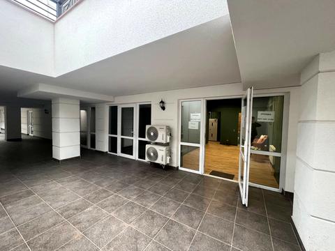 комерційна за адресою Михайла Максимовича вул. (Онуфрія Трутенка), 24-В