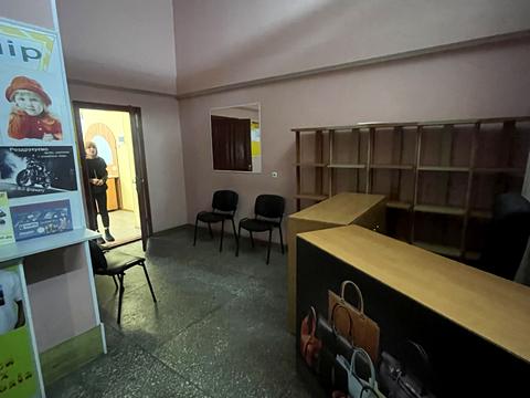 комерційна за адресою Харківське шосе, 2