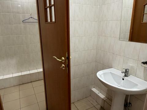 комерційна за адресою Зелена вул., 131