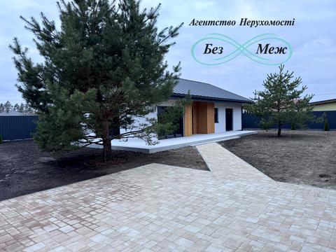 будинок за адресою Успішна вул.