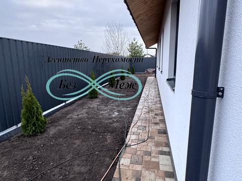 будинок за адресою Успішна вул.