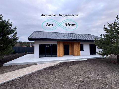 будинок за адресою Успішна вул.