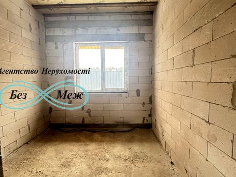 будинок за адресою Успішна вул.