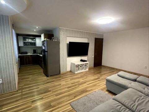 квартира за адресою Льва Ландау просп. (50-річчя СРСР), 16