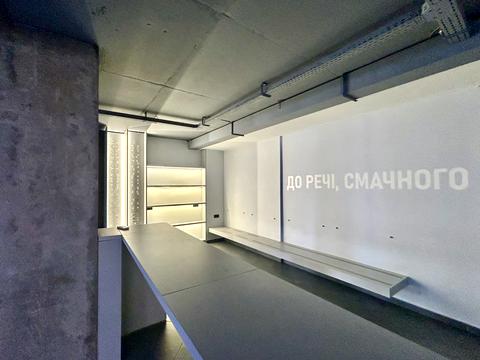 комерційна за адресою Героїв УПА вул., 73-В